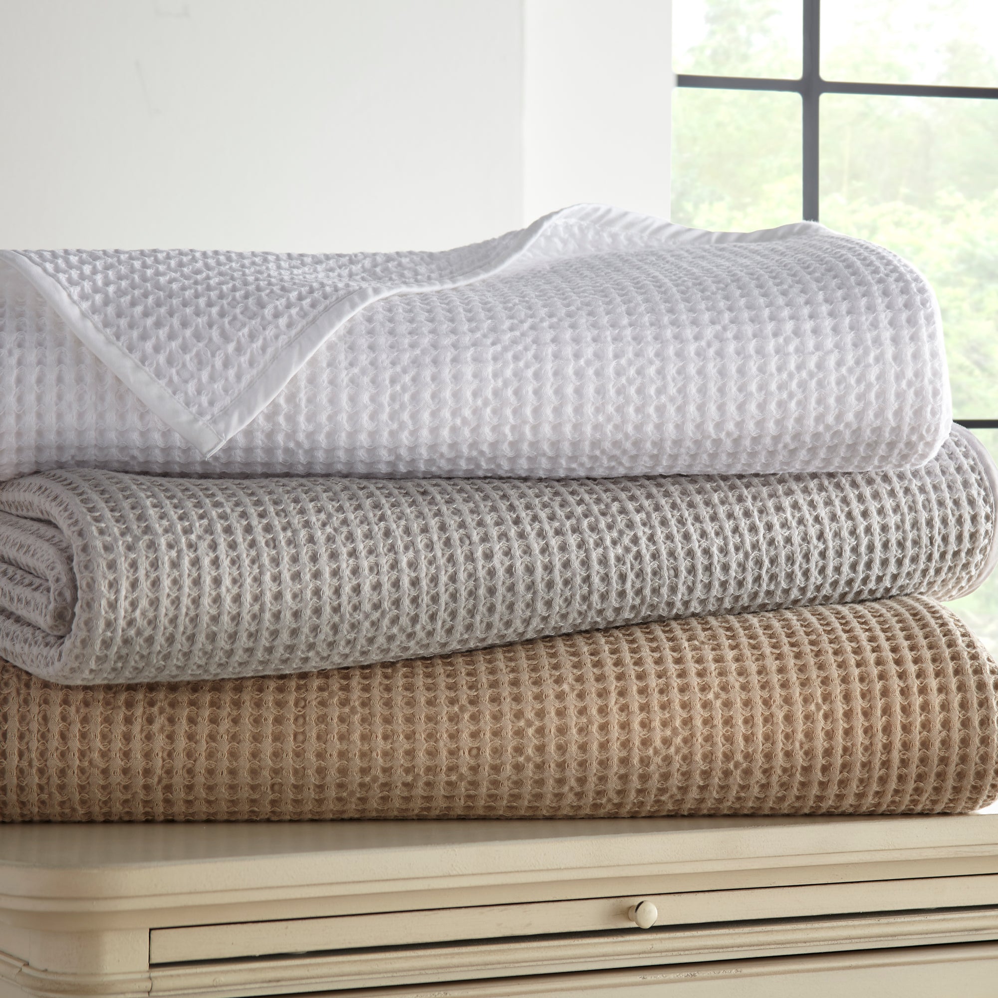 Waffle Weave Cotton Thermal Blankets